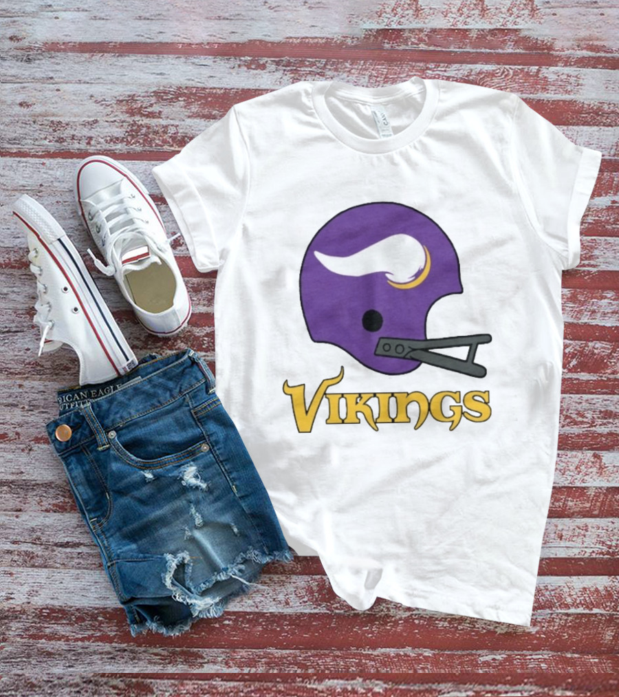Vikings Minnesota Big Helmet Purple Football Team T-Shirt