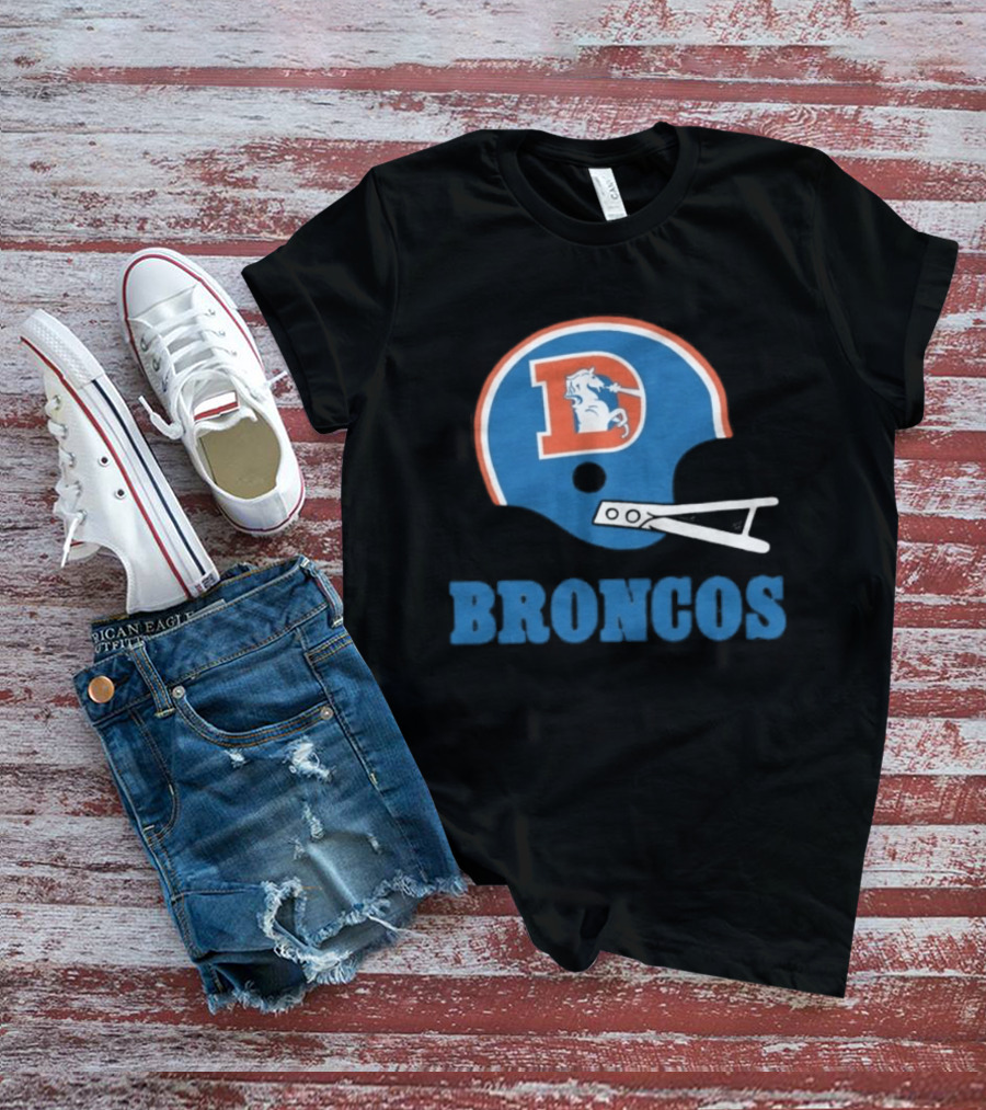 Denver Broncos Retro Football Helmet Graphic Broncos T-Shirt