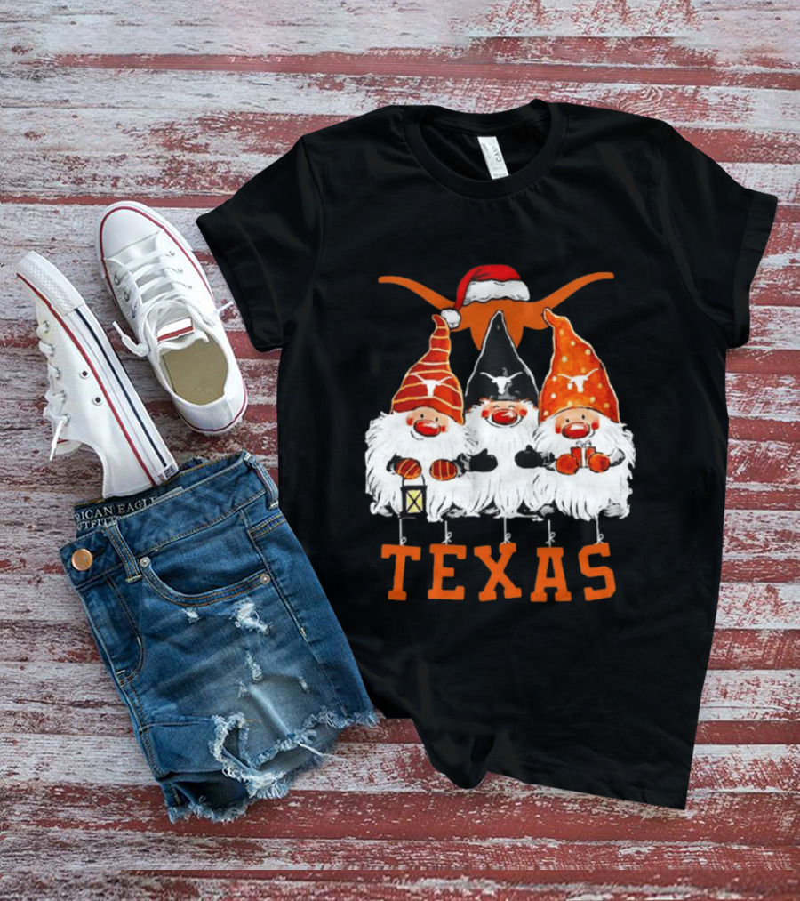 Texas Longhorns Christmas Gnomes Festive Decor T-Shirt