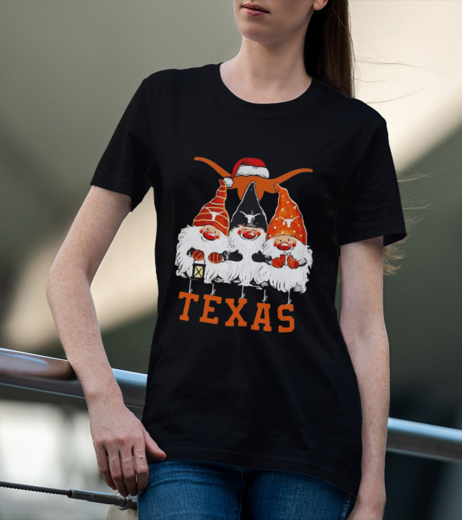 Texas Longhorns Christmas Gnomes Festive Decor T-Shirt