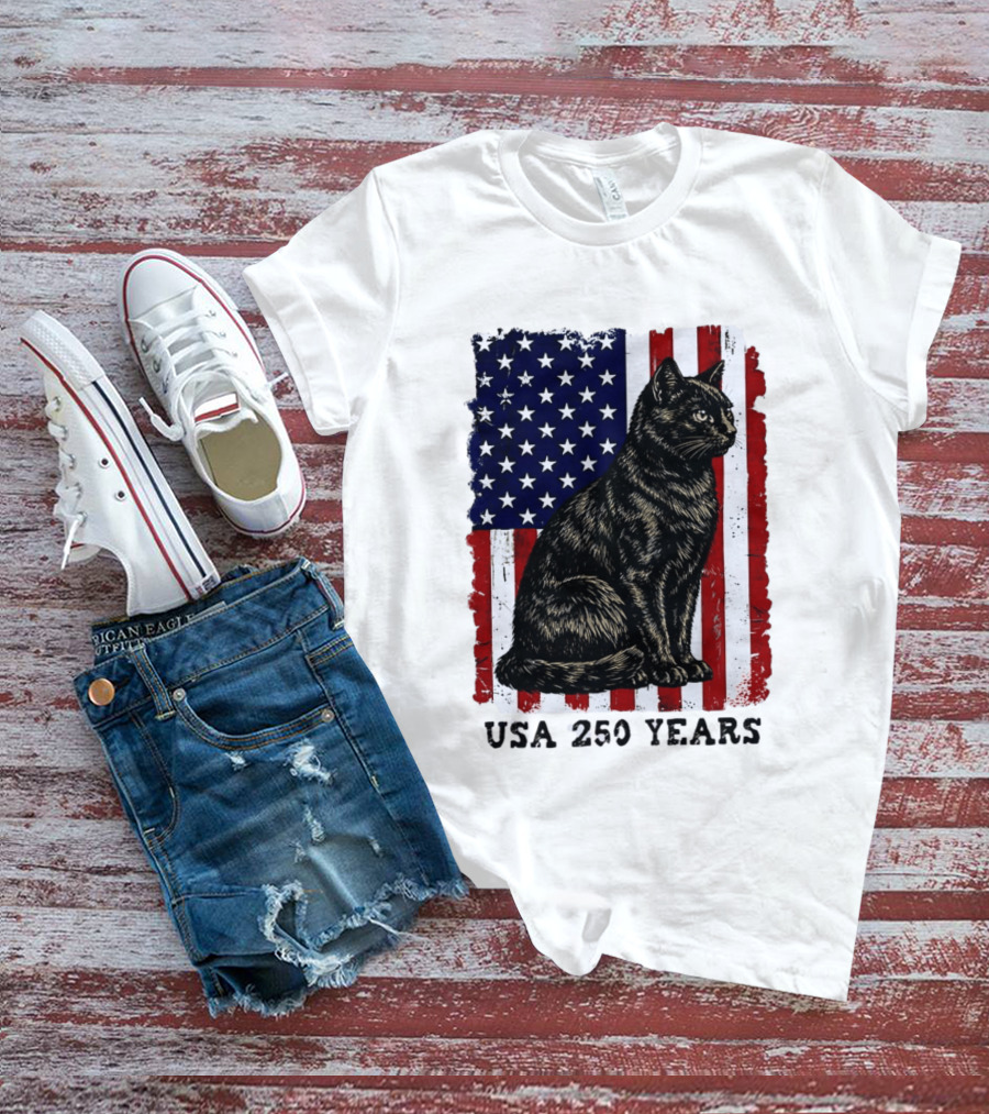 USA 250 Years Liberty Cat American Flag T-Shirt