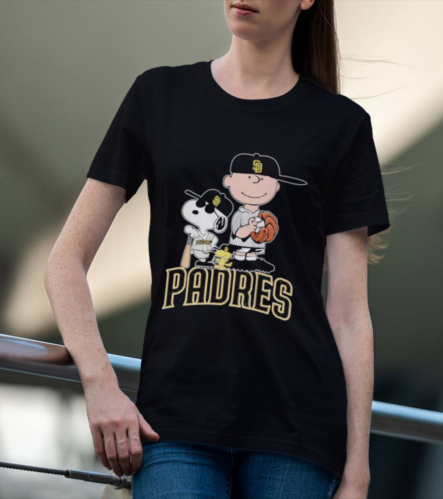 Padres Snoopy Charlie Brown Woodstock Baseball Peanuts T-Shirt