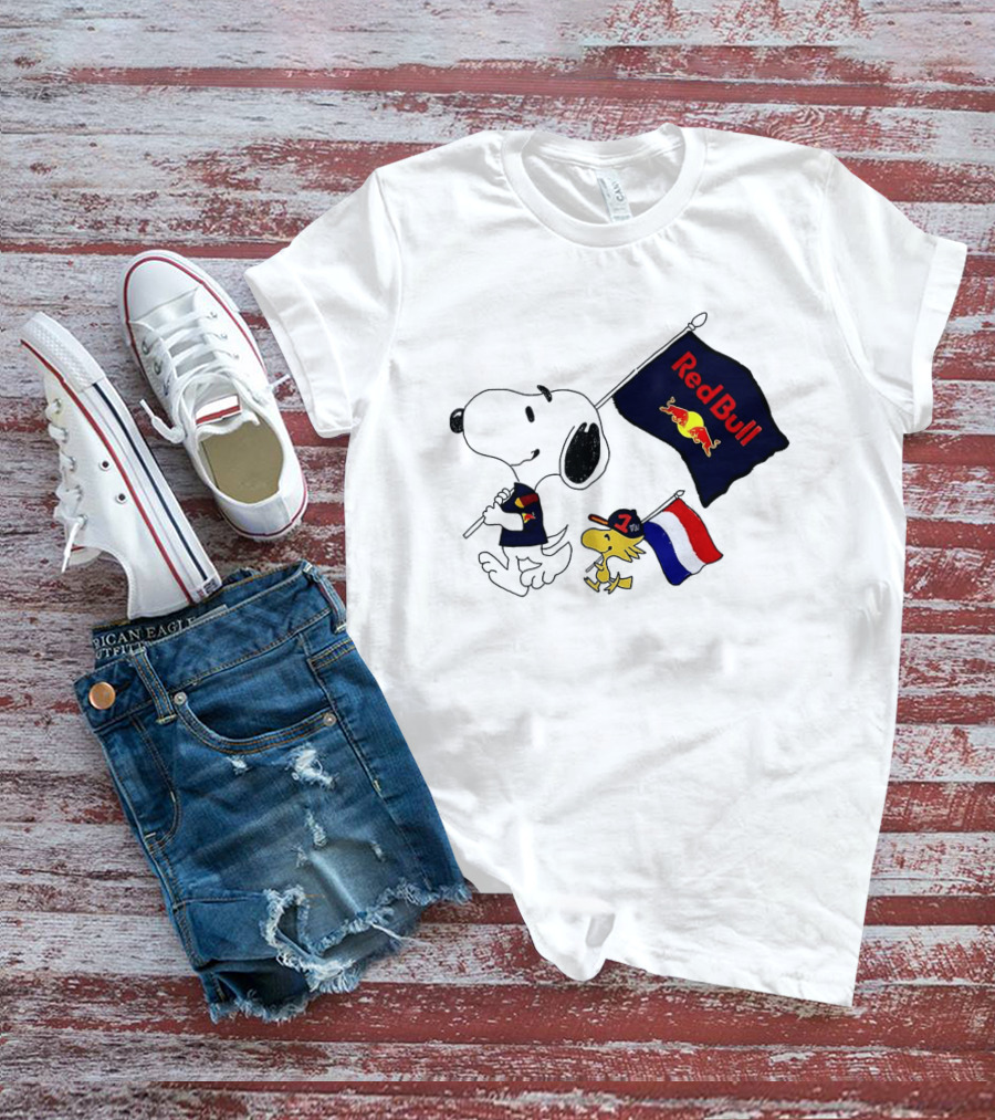 Snoopy Woodstock Red Bull Racing F1 Flag Peanuts Character Collaboration T-Shirt