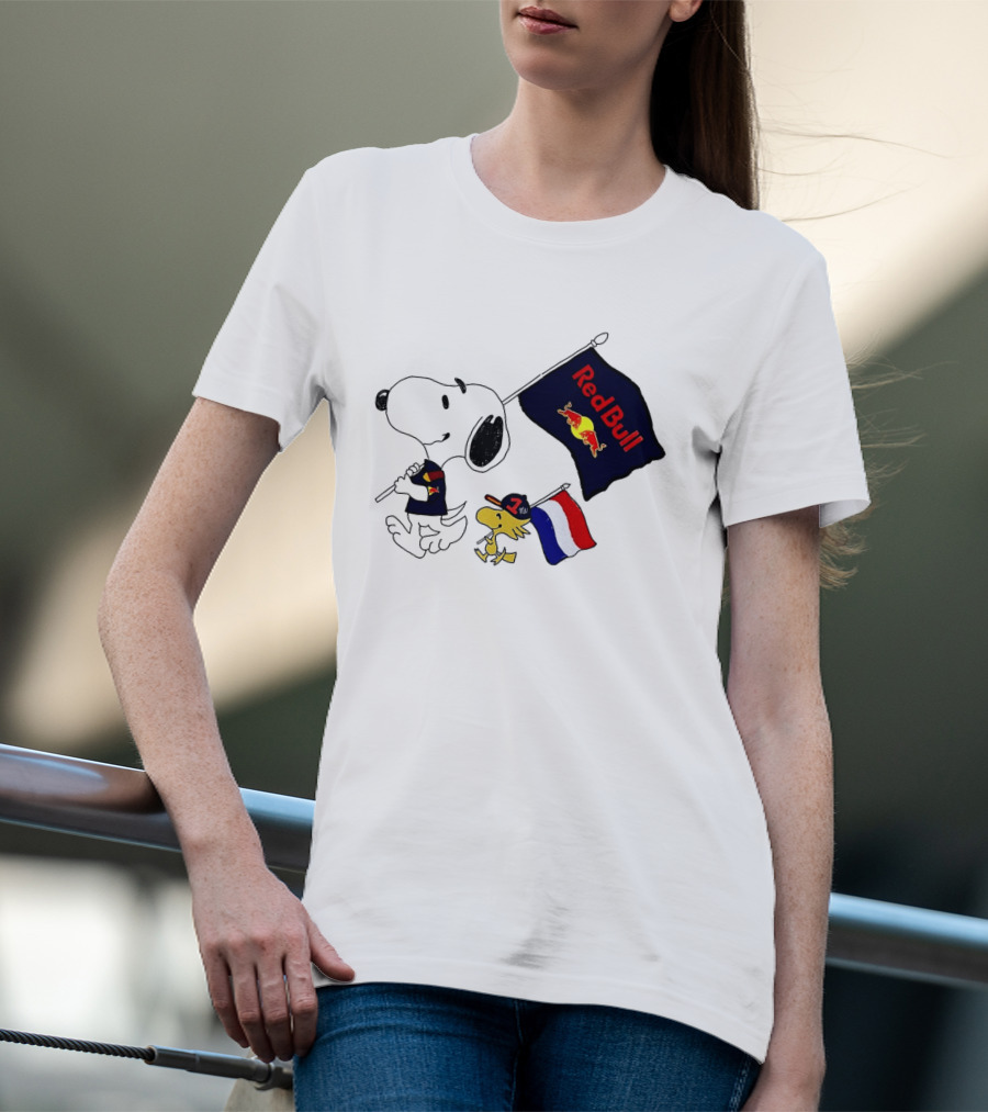 Snoopy Woodstock Red Bull Racing F1 Flag Peanuts Character Collaboration T-Shirt