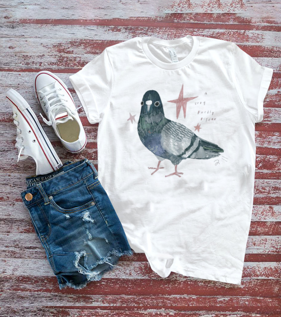 A Very Pretty Pigeon With Red Stars T-Shirt