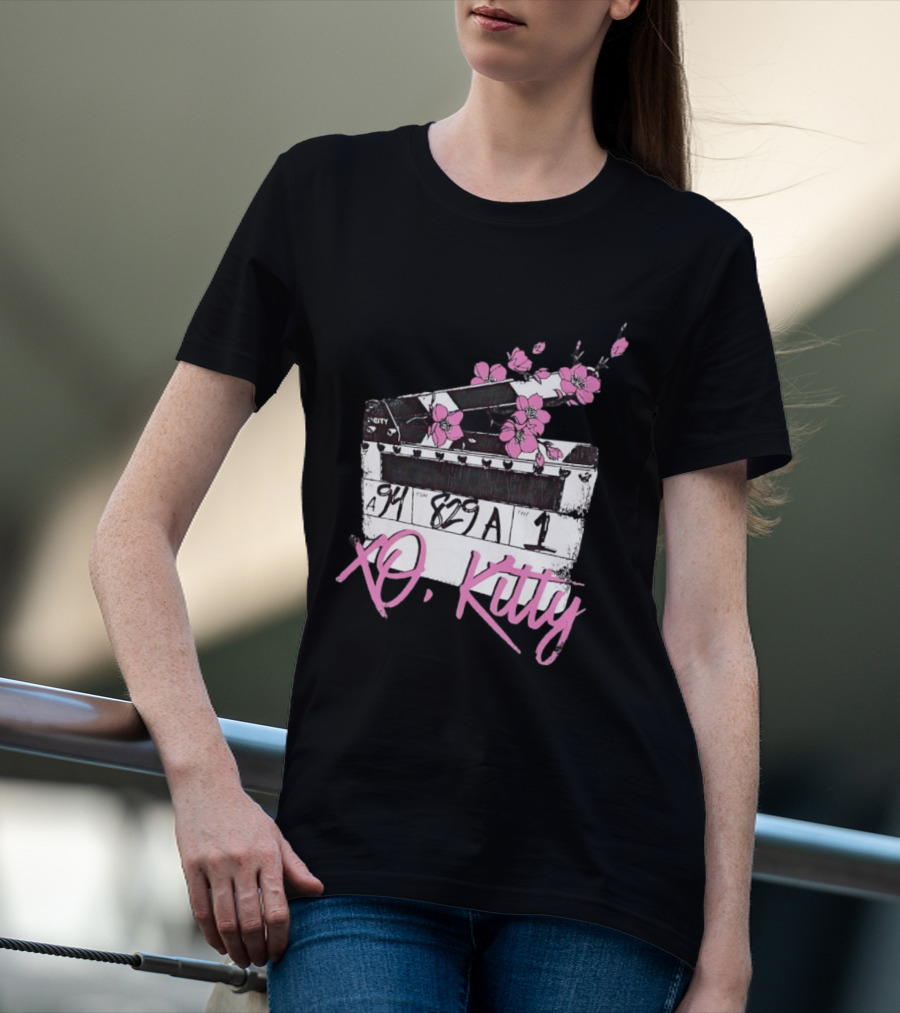 XO Kitty Film Clapperboard With Pink Flowers T-Shirt