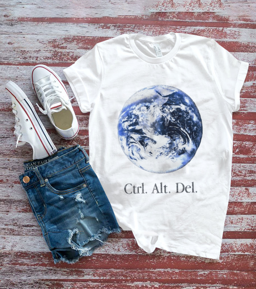 Earth Ctrl Alt Del Retro Computing Humor T-Shirt