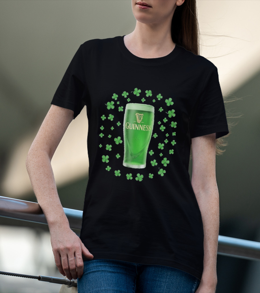 Guinness Pint With Shamrocks St Patrick's Day Celebration T-Shirt
