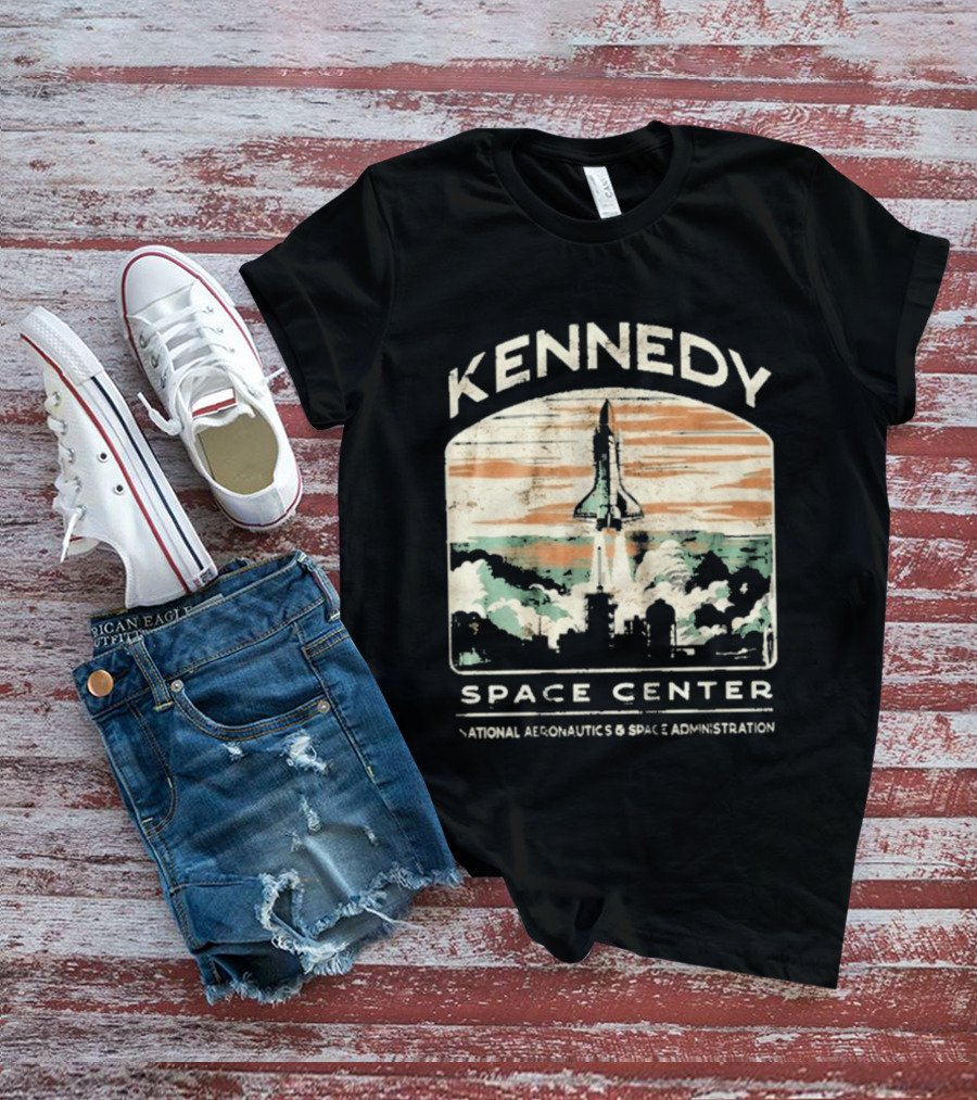 Kennedy Space Center Shuttle Launch NASA Vintage National Aeronautics And Space Administration T-Shirt