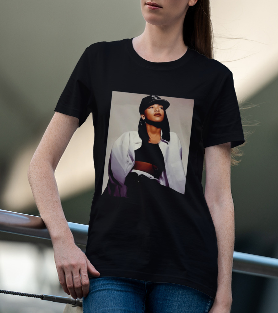 Sacai Aaliyah Black Cap White Sox T-Shirt