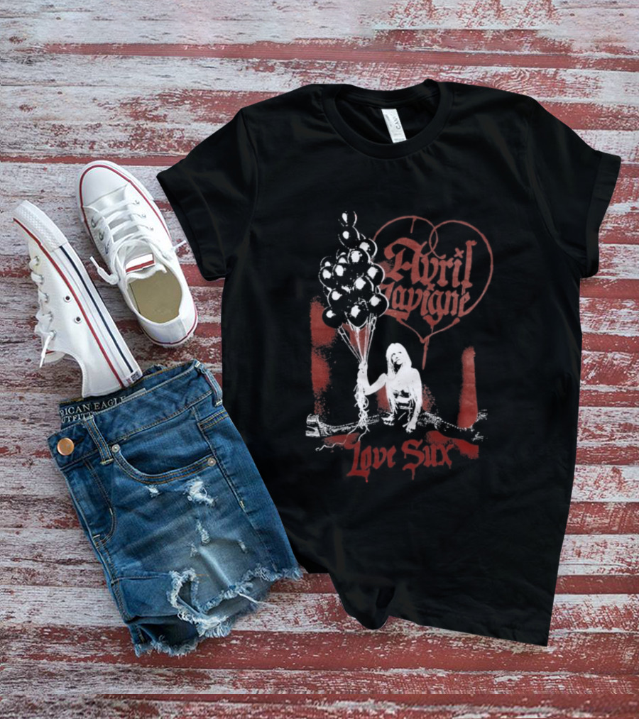 Avril Lavigne Love Sux Heart Balloon T-Shirt