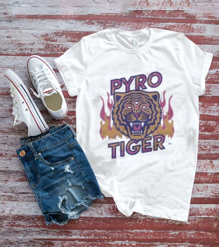 Pyro Tiger Flame Illustration With Fierce Tiger Head And Flaming Accents T-Shirt