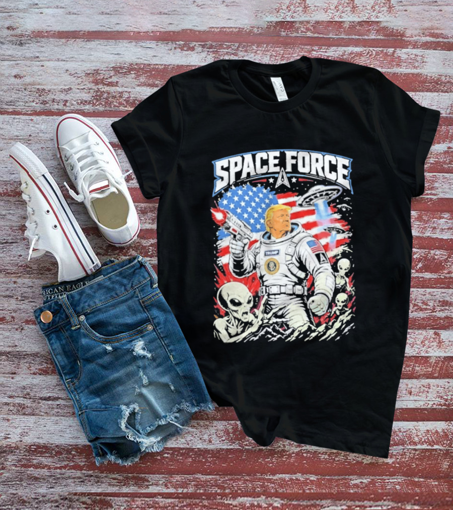 Space Force Trump Alien UFO America Flag Astronaut T-Shirt