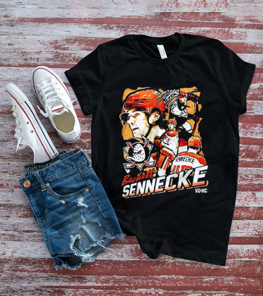 Beckett Sennecke Oregon Ducks Hockey Collage T-Shirt