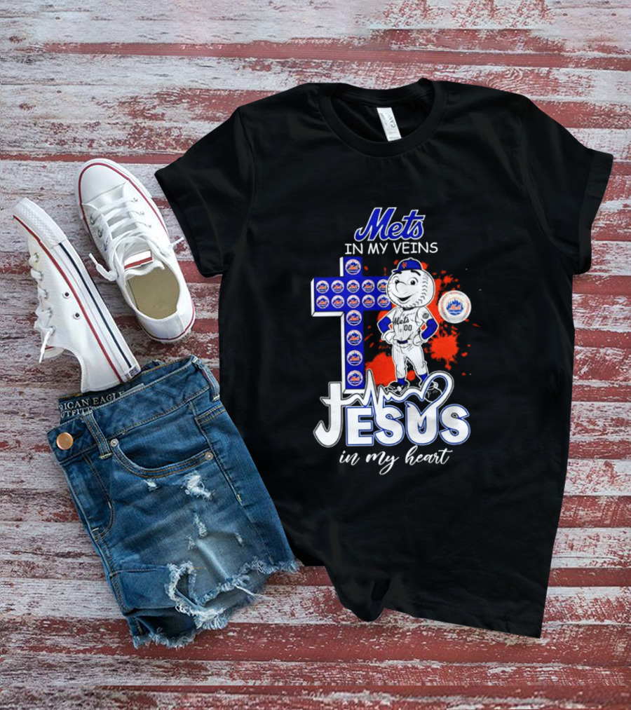 Mets In My Veins Jesus In My Heart Cross And Baseball T-Shirt