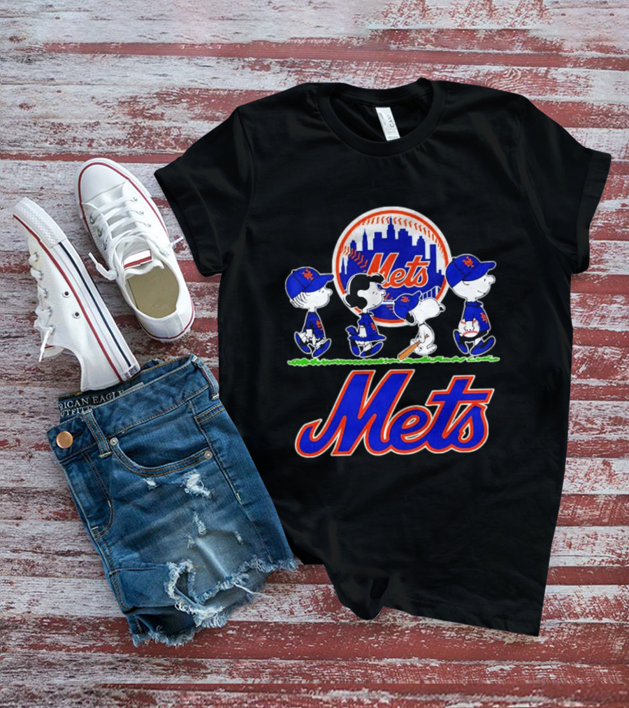 New York Mets Peanuts Abbey Road 2026 Charlie Brown Snoopy Lucy Linus T-Shirt