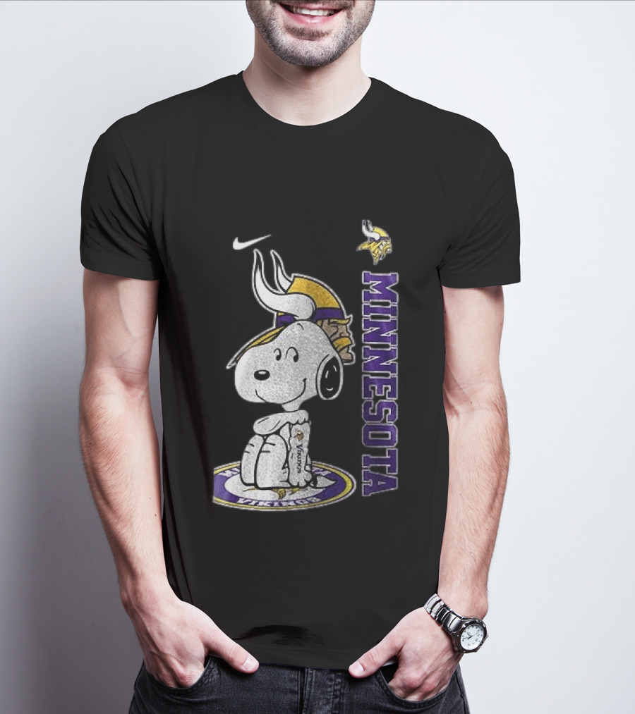 Minnesota Vikings Peanuts Snoopy Thank You For The Memories T-Shirt