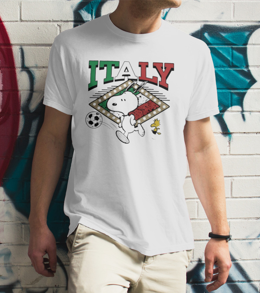 Italy Snoopy Woodstock Peanuts Soccer Team T-Shirt