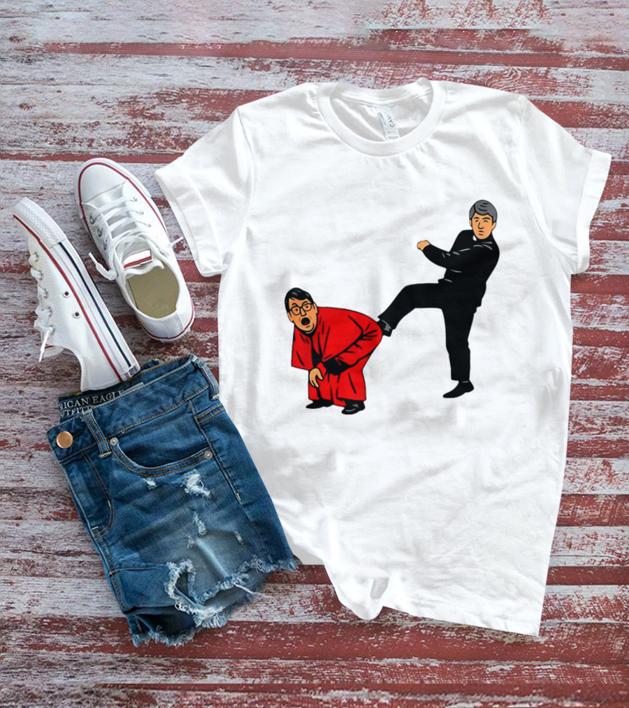 Kicking Random Man Up The Arse Funny Comic Scene T-Shirt