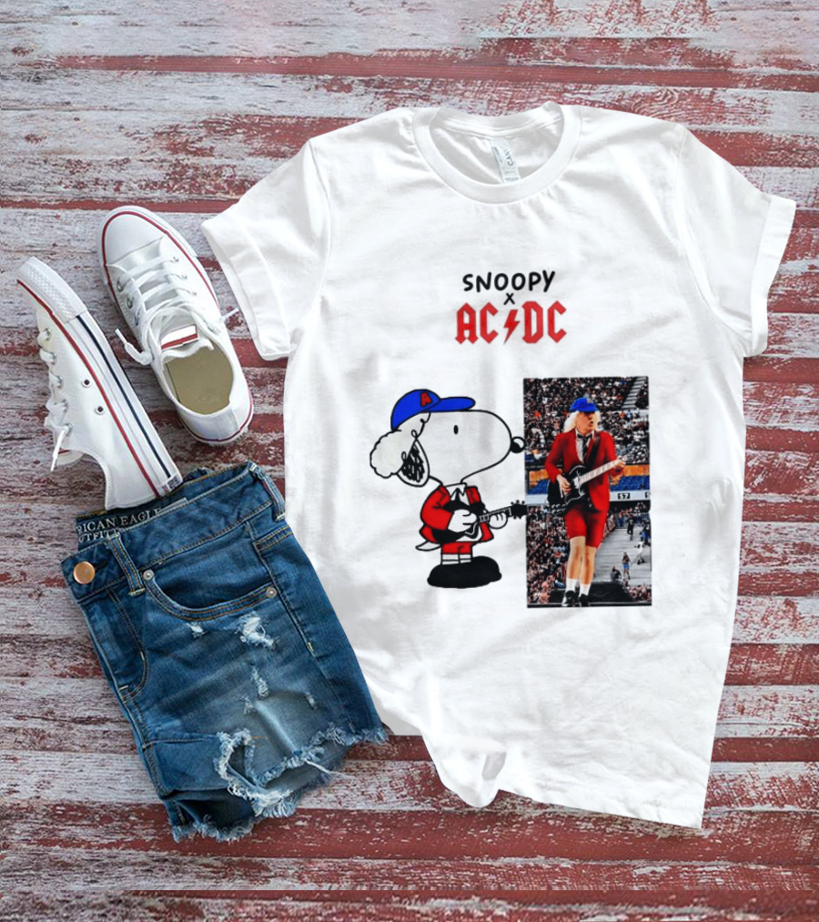 Snoopy Peanuts AC DC Angus Young Rock Concert T-Shirt