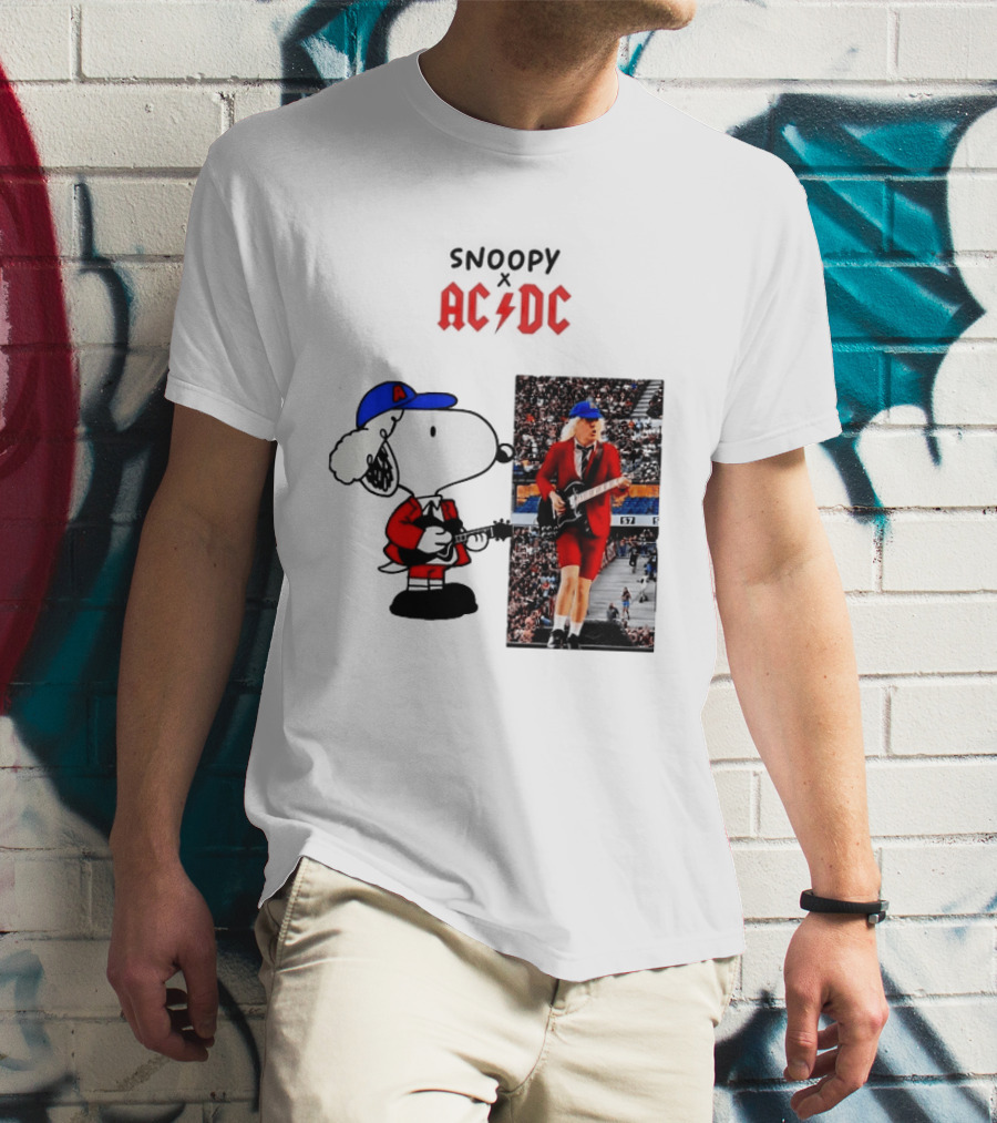 Snoopy Peanuts AC DC Angus Young Rock Concert T-Shirt