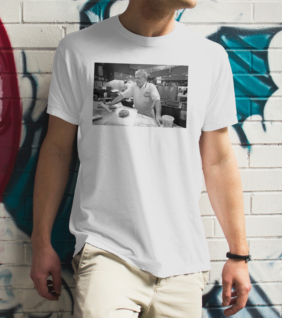 Sam Sianis Cheezborger Legend At Chicago's Billy Goat Tavern Passes Away At 91 T-Shirt
