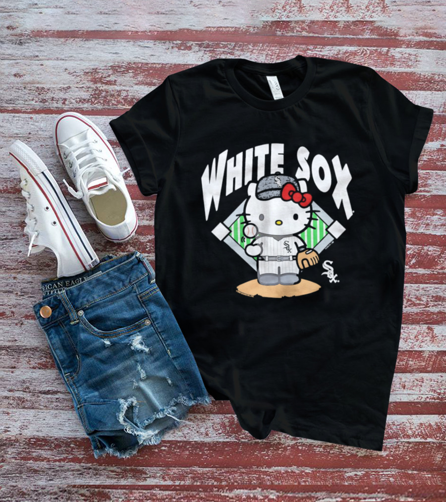 Hello Kitty Playing Baseball With Chicago White Sox T-Shirt