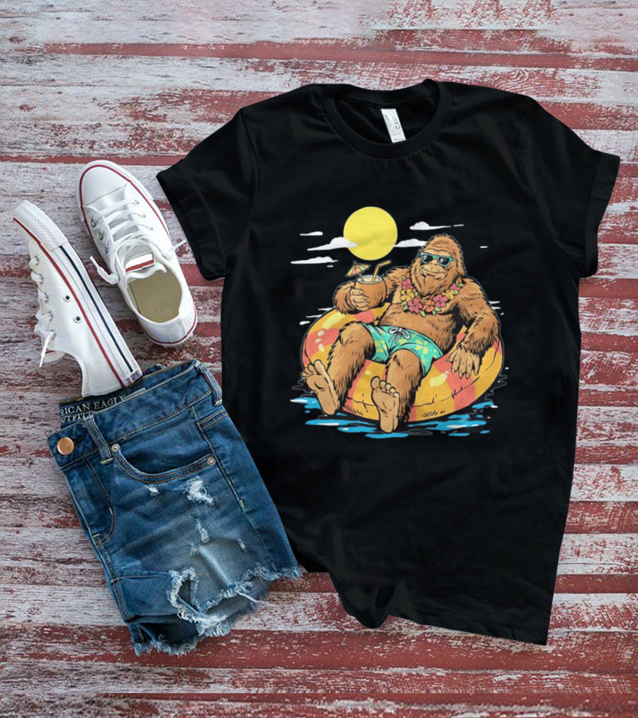 Bigfoot Lounging With A Cocktail In Tropical Beach Getaway Scene T-Shirt