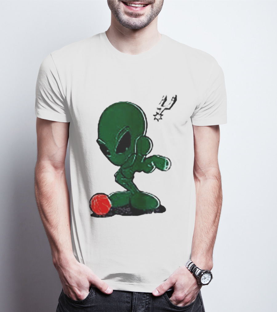 San Antonio Spurs Alien Basketball Dribble T-Shirt