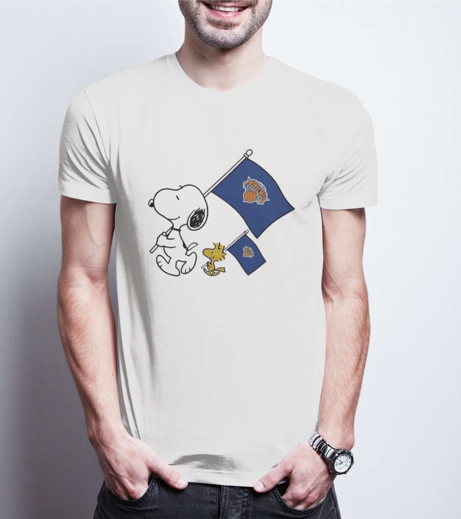 Snoopy Woodstock New York Knicks Flags Cheer T-Shirt