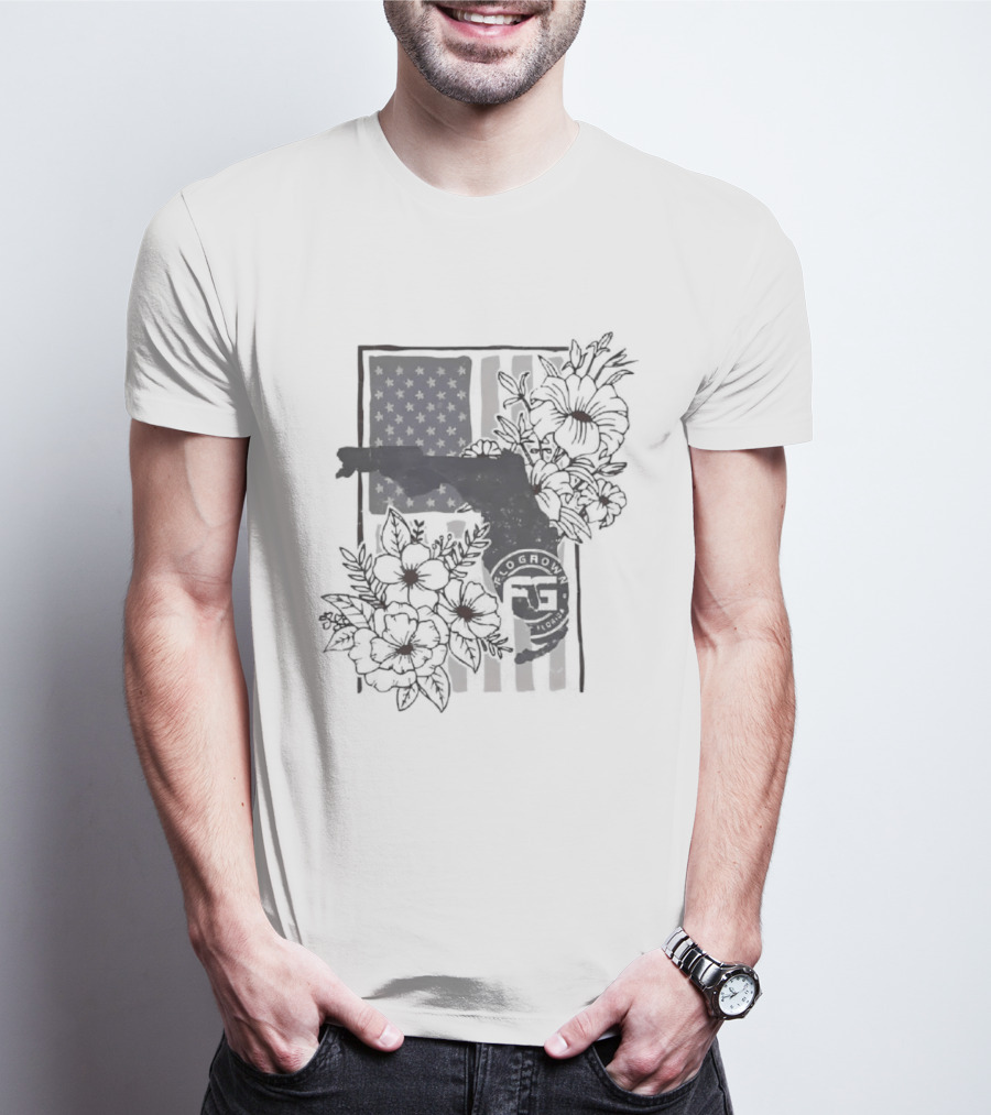 Florida State Map With American Flag Stars And Stripes Floral FLG T-Shirt