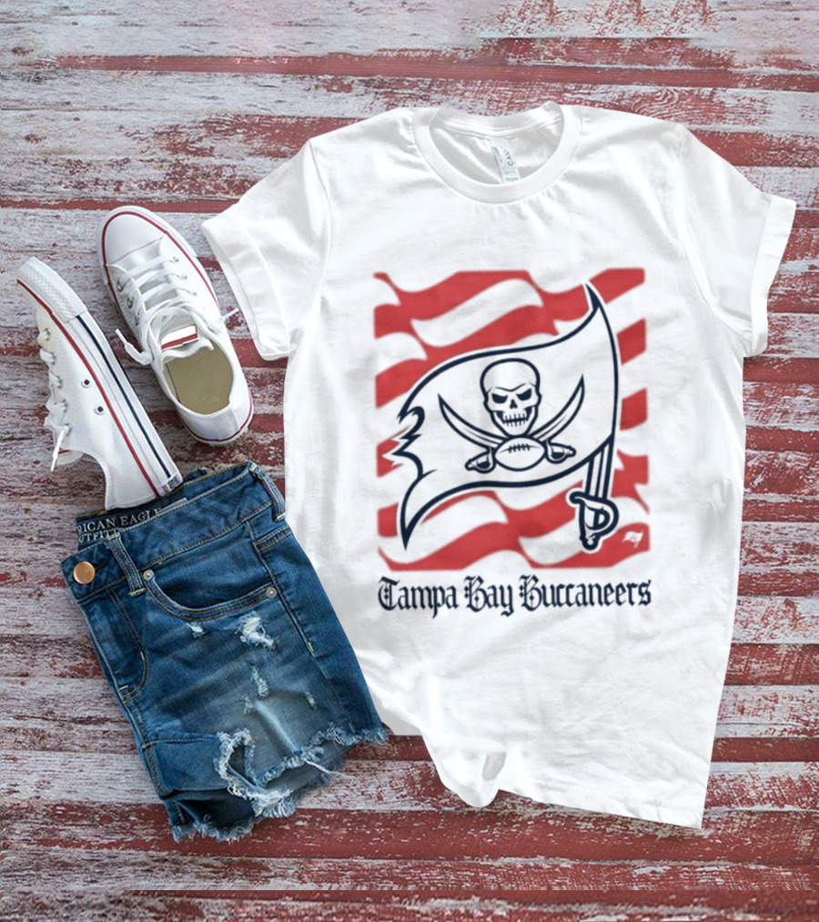 Tampa Bay Buccaneers Flag Skull And Cross Swords T-Shirt