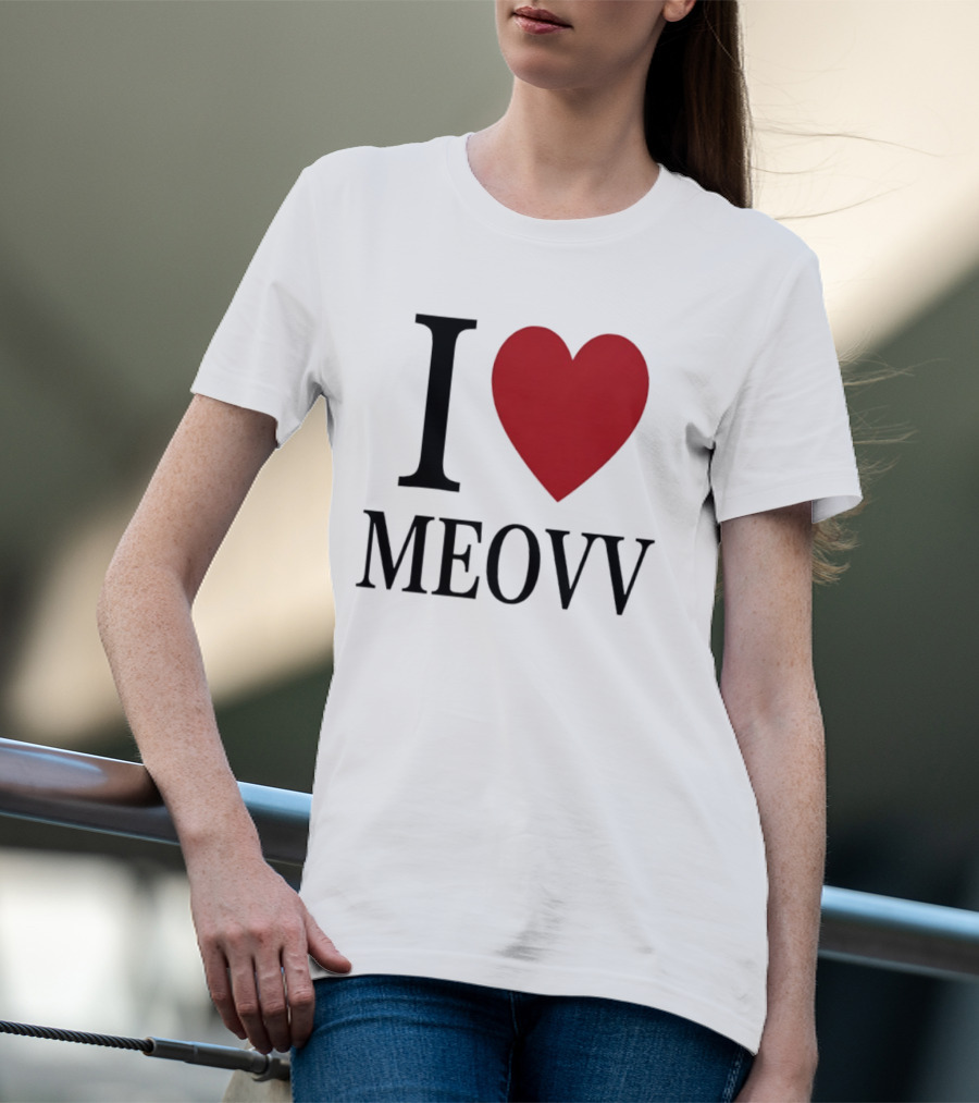 I Heart Meovv T-Shirt