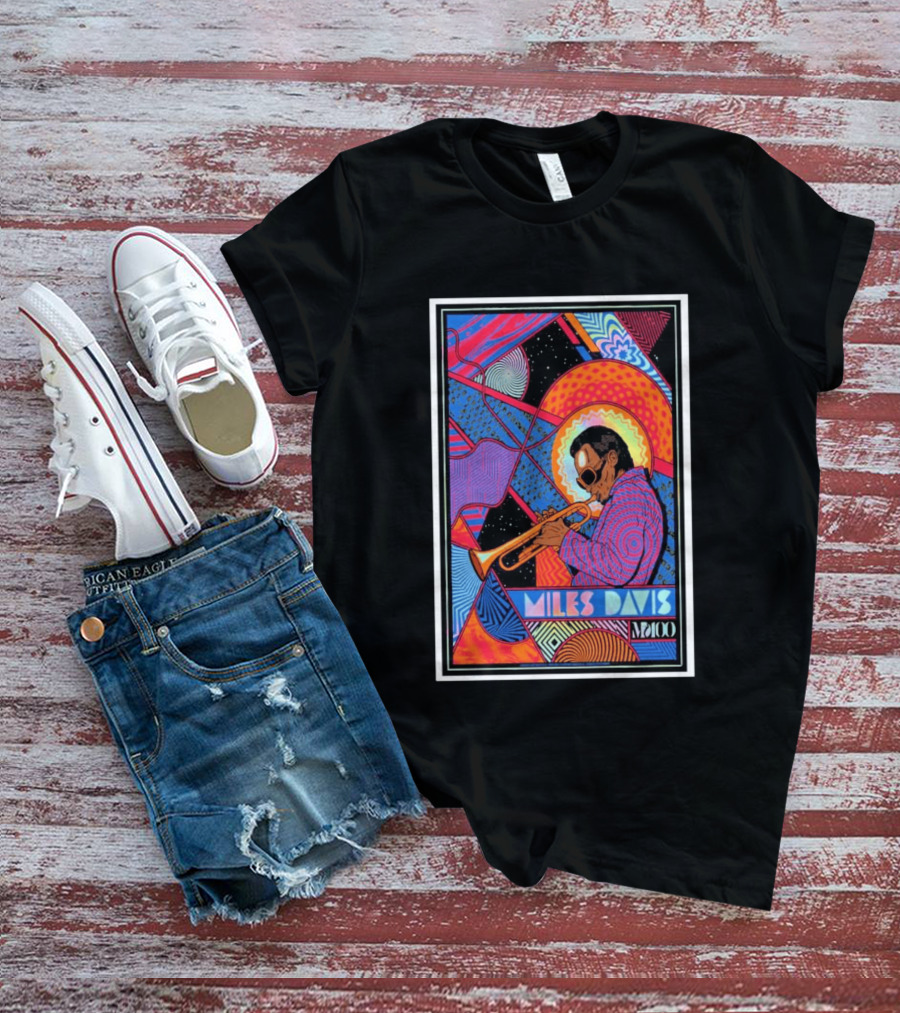 Miles Davis M100 Vibrant Foil Psychedelic Jazz Artistry Trumpet Player T-Shirt