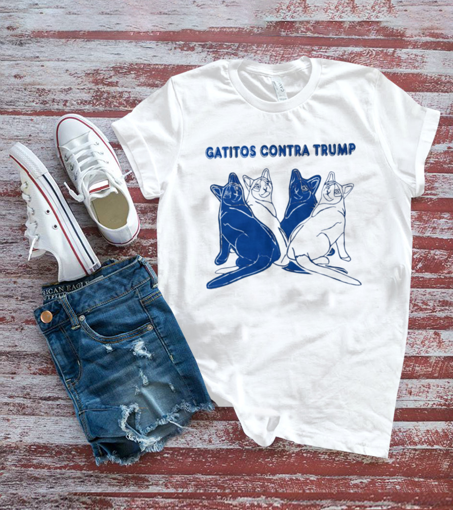 Gatitos Contra Trump Sphynx Cats T-Shirt