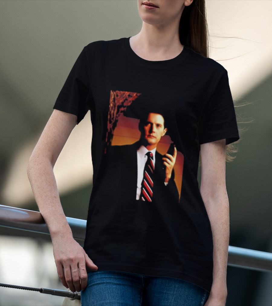 Dale Cooper Twin Peaks Iconic Red Room Aesthetic T-Shirt