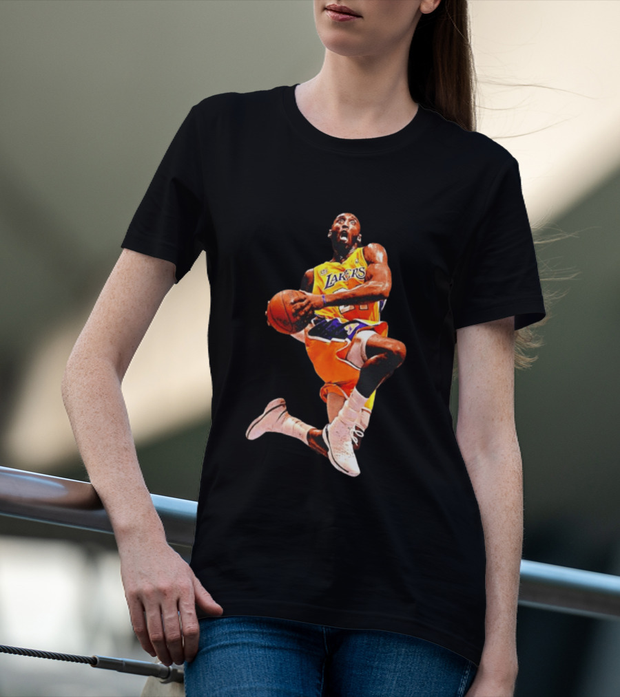 Kobe Bryant Los Angeles Lakers 24 NBA Dunk Pose Iconic Basketball Legend T-Shirt