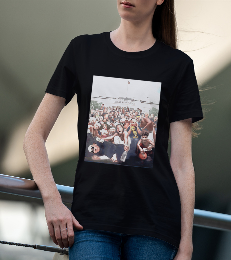 Knicks Nation Forever With Gathering Of Celebratory Fans And Players T-Shirt