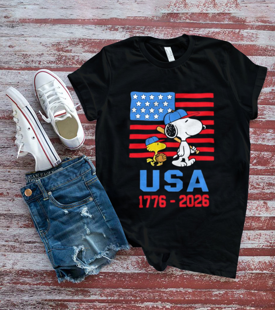 Snoopy Woodstock Peanuts USA Baseball American Flag 1776 2026 T-Shirt