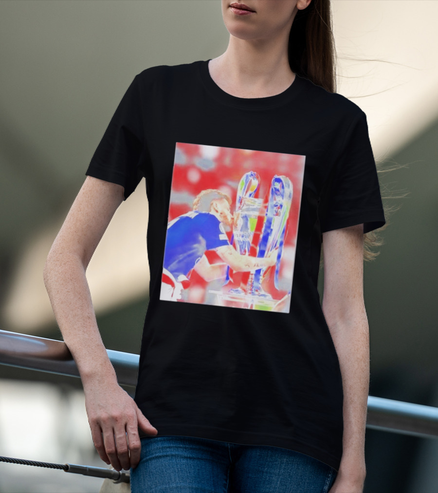 Khvicha Kvaratskhelia PSG UEFA Champions League Trophy Celebration T-Shirt