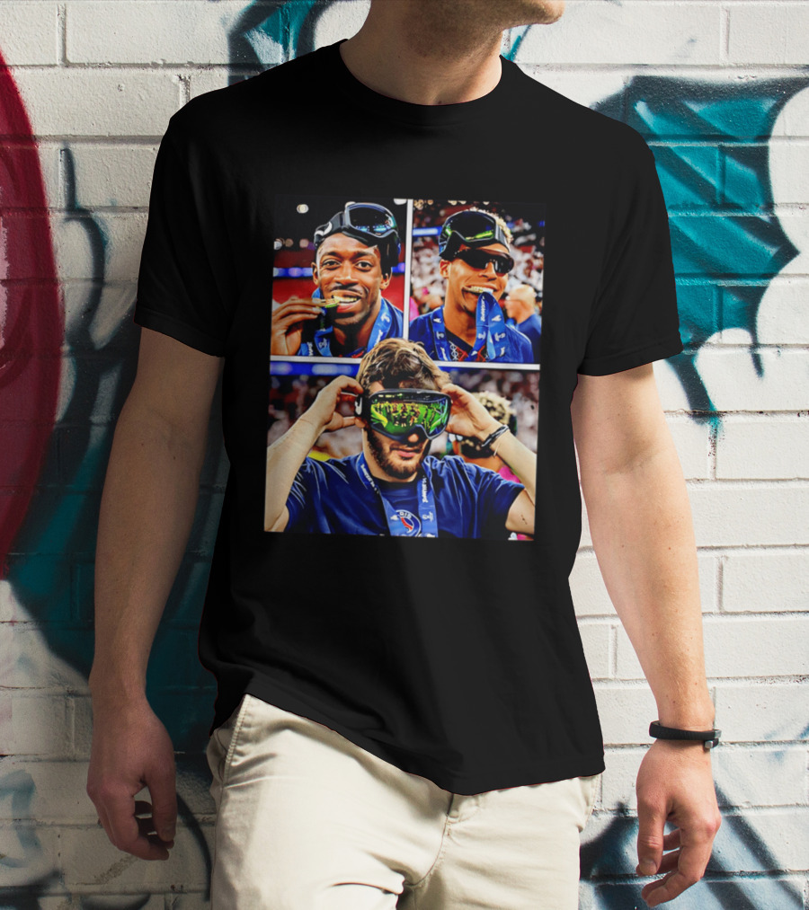 Paris Saint Germain Champions Celebration With Medals And Goggles T-Shirt