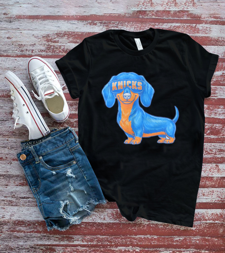 Knicks Dachshund Dog Cartoon Glasses T-Shirt