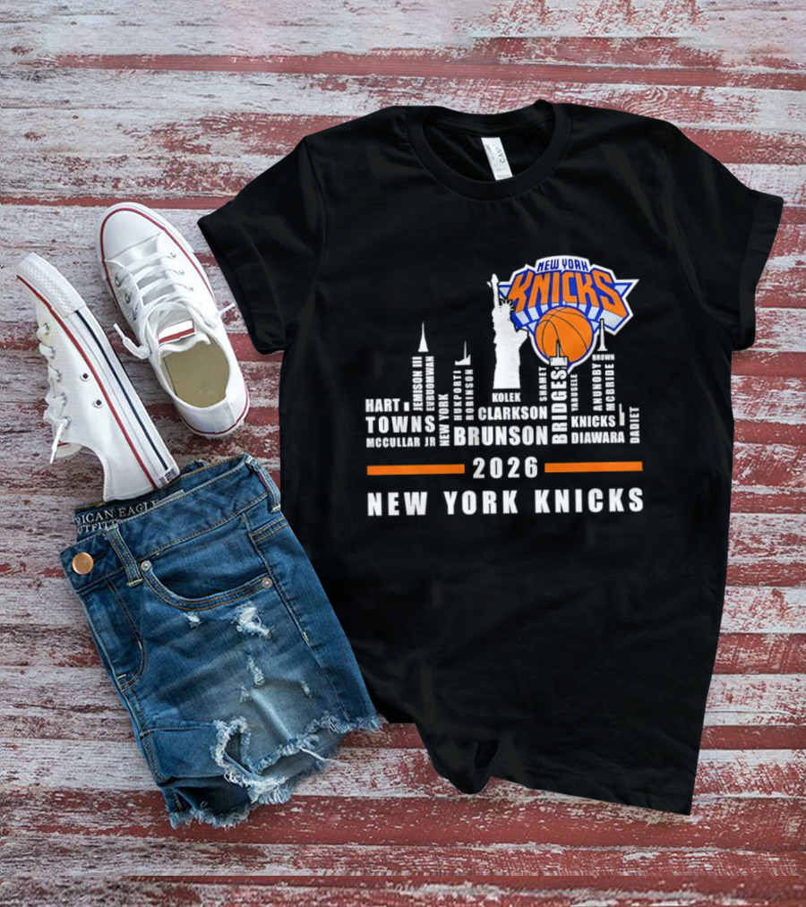 New York Knicks 2026 Team Roster Skyline Statue Of Liberty T-Shirt