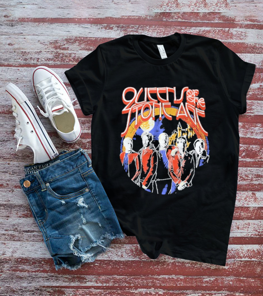 Queens Of The Stone Age Band Silhouette Vintage Rainbow Circle T-Shirt