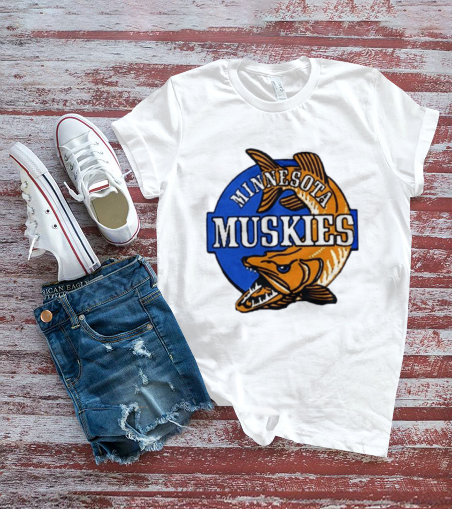 Minnesota Muskies Fishing Muskie T-Shirt