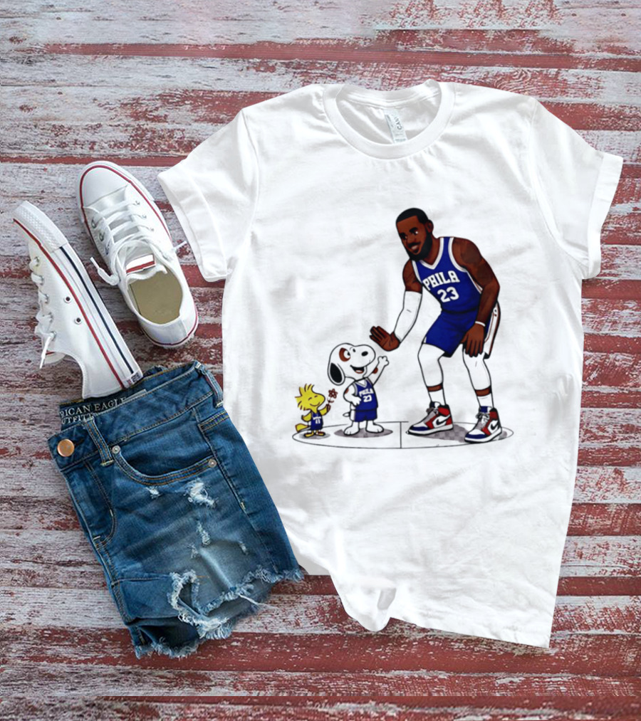Snoopy Woodstock High Five LeBron James 23 Philadelphia 76ers Collaboration T-Shirt