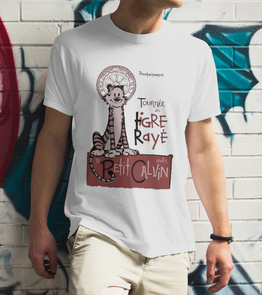 Tournée Du Tigre Raye Le Petit Calvin Avec Hobbes T-Shirt