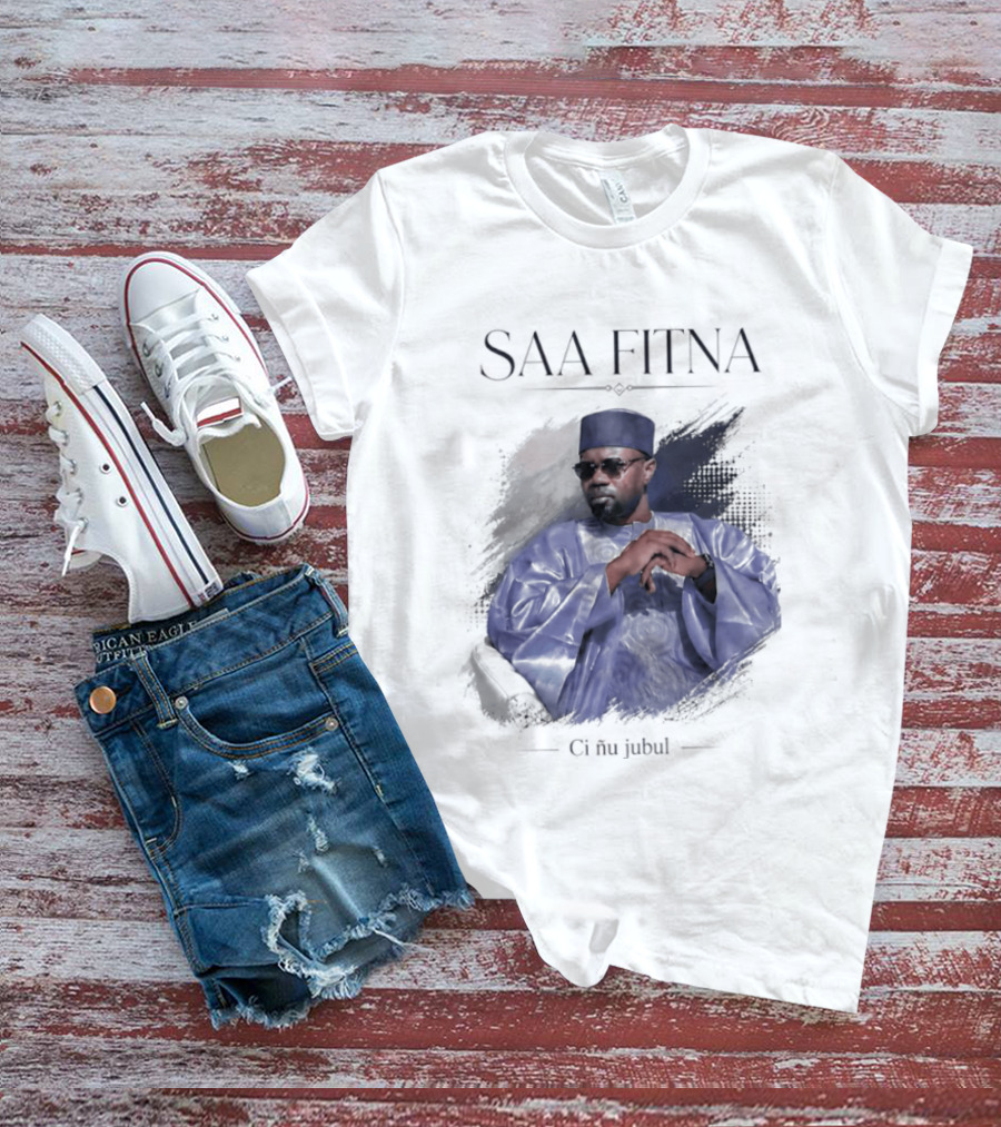 Saa Fitna Ci Nu Jubul Senegal Politics Blue Robe Man T-Shirt