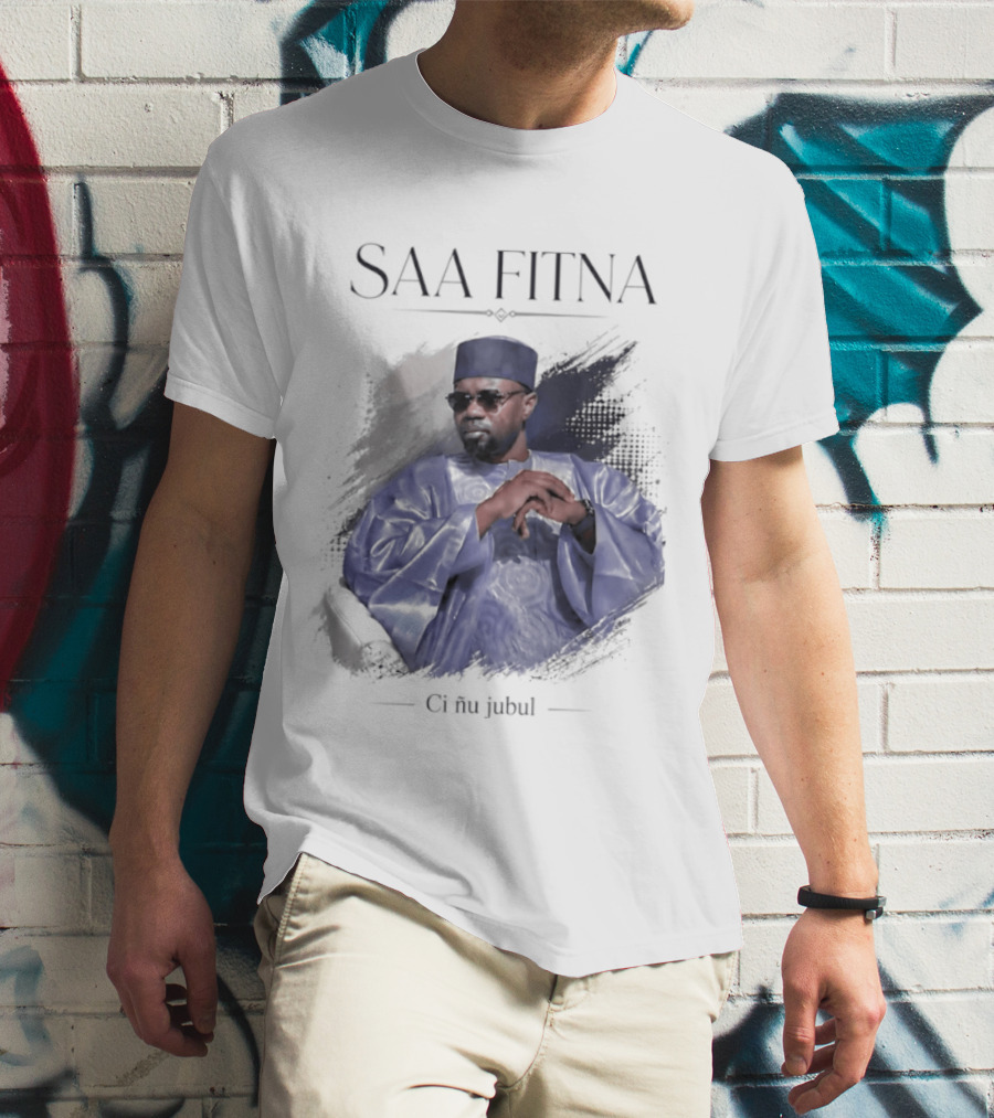 Saa Fitna Ci Nu Jubul Senegal Politics Blue Robe Man T-Shirt