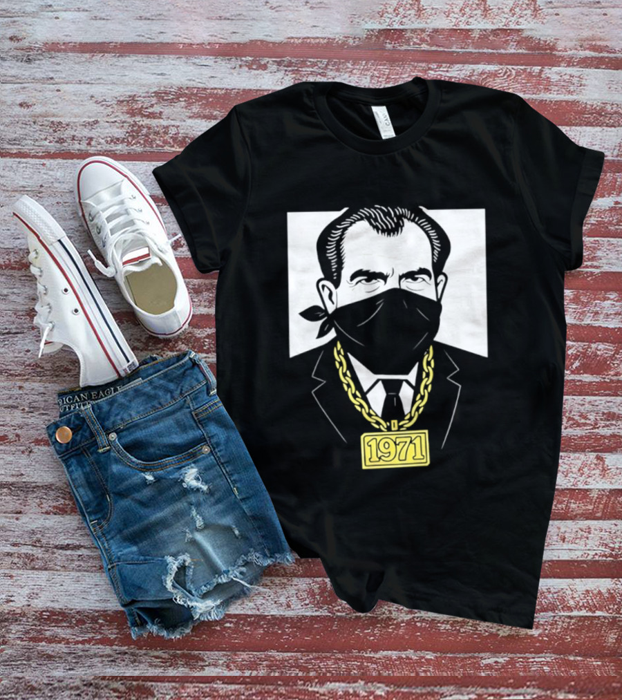 Richard Nixon 1971 Bandana Gold Chain T-Shirt